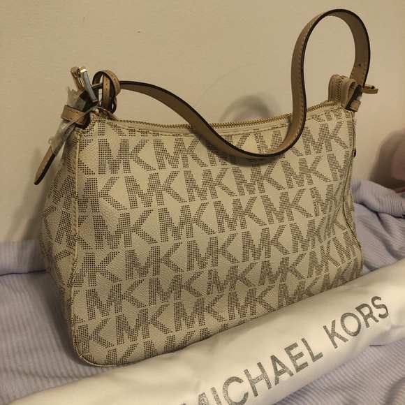 NWT. Michael Kors Jet Set Shoulder Bag - Picture 2 of 15
